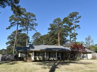 1707 Pineview St, Magnolia, AR 71753