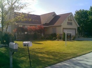 5573 Crosspark Dr, Murray, UT 84123
