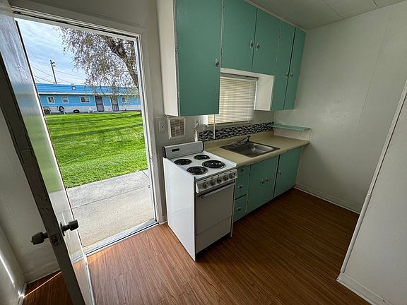 3rd image of 1056 W Marina Dr APT 06
