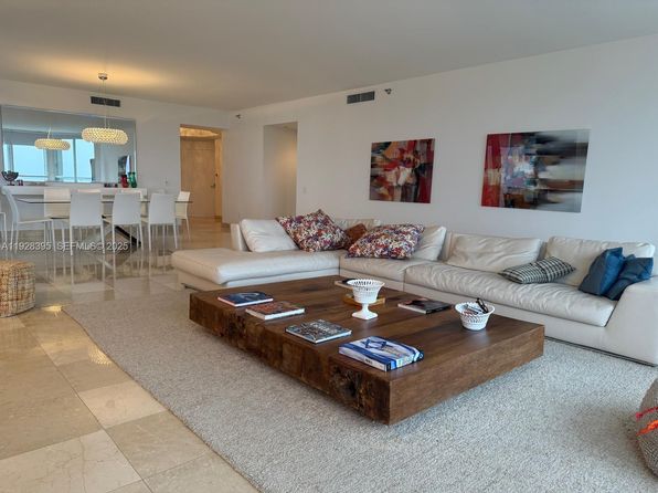 21150 E Point Pl #1001