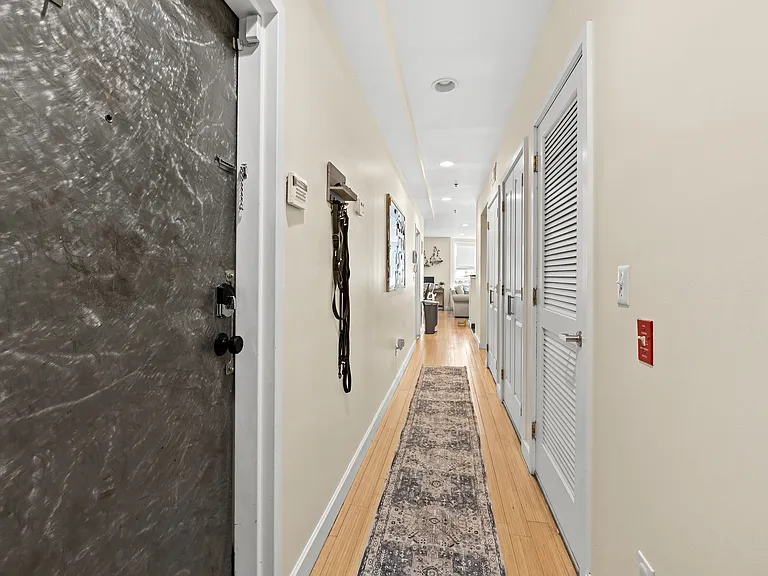 404 Monroe St #5 — Photo 22