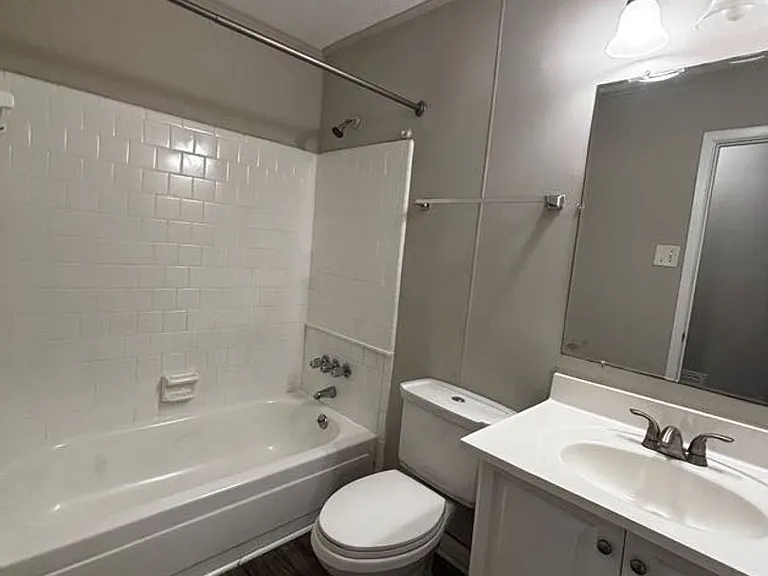 2204 Sandra Ct — Photo 7