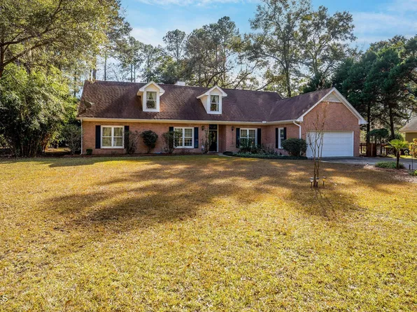 49 James F Byrnes St, Beaufort, SC 29907