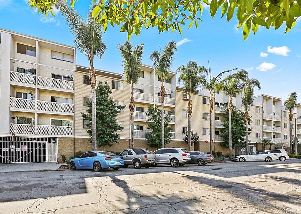 1st image of 3565 Linden Ave Unit 219