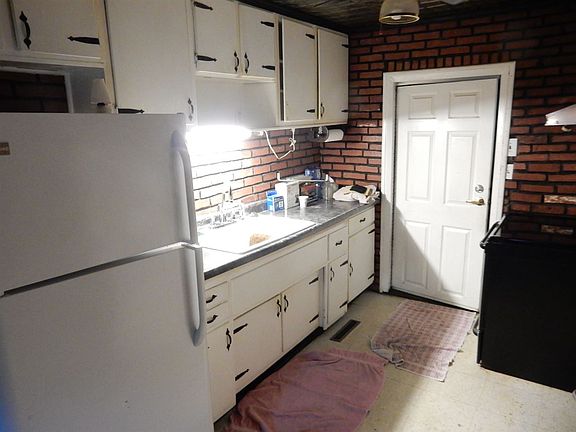 2nd image of 2528 County Road 15