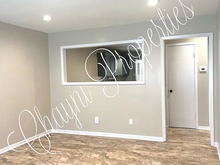 810 E Lamar St — Photo 10