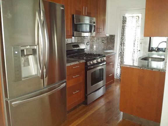 5th image of 80-23 Park Ln