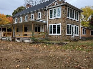 245 Mansion Rd, Elverson, PA 19520