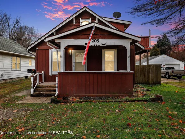 205 W Hodge Ave, Lansing, MI 48910