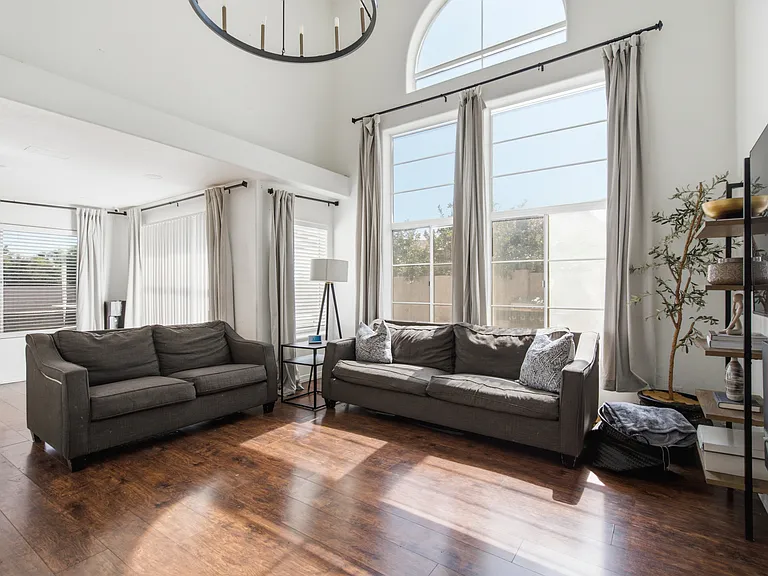 1195 W Salmon Ct — Photo 5