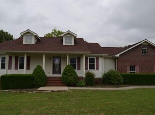 97 Wrather Rd, Murray, KY 42071