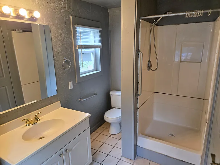2455 Long St #1/2 — Photo 10