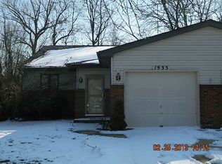 1933 Portage Way, Elgin, IL 60123