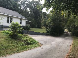 146 Blackberry Valley Rd, Greenville, SC 29617