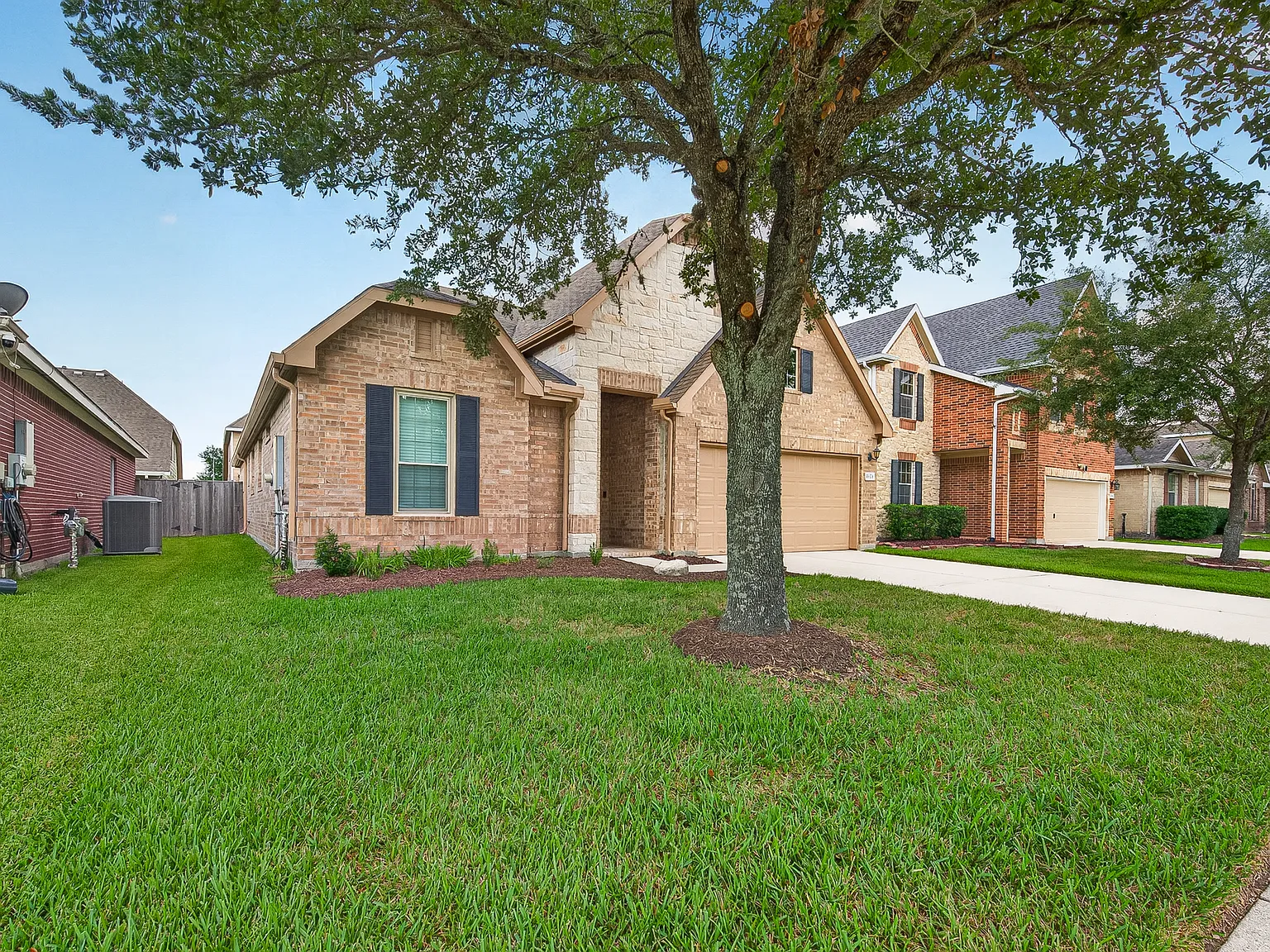 4606 E Meadow Drive — Photo 3