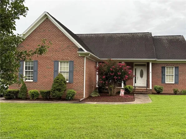 7091 Blue Springs St, Gibsonville, NC 27249