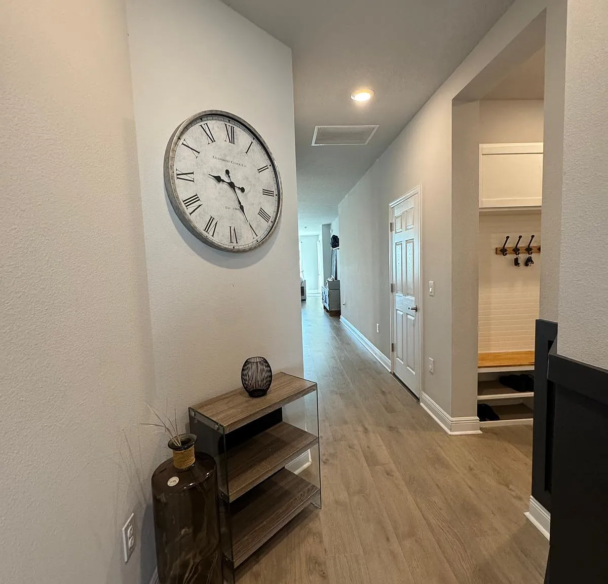 3 bed, 1903 sqft, $2,900 — Photo 3