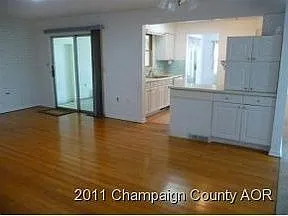 1306 W Kirby Ave photo 1