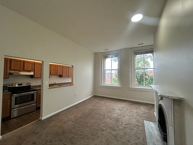 Vernon Homes — Photo 31