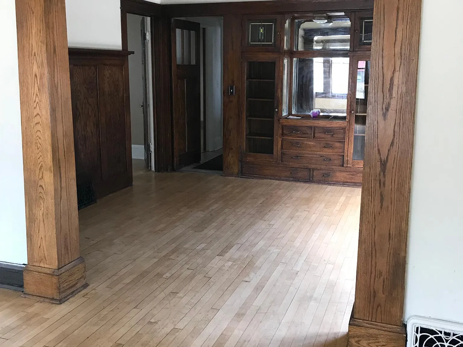 3 bed, 1300 sqft, $1,785 — Photo 2