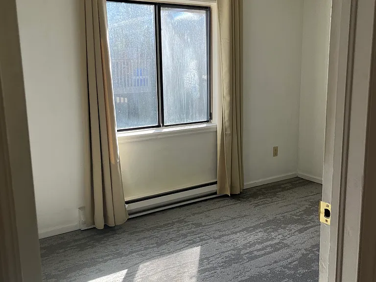 1224 Maple St — Photo 10
