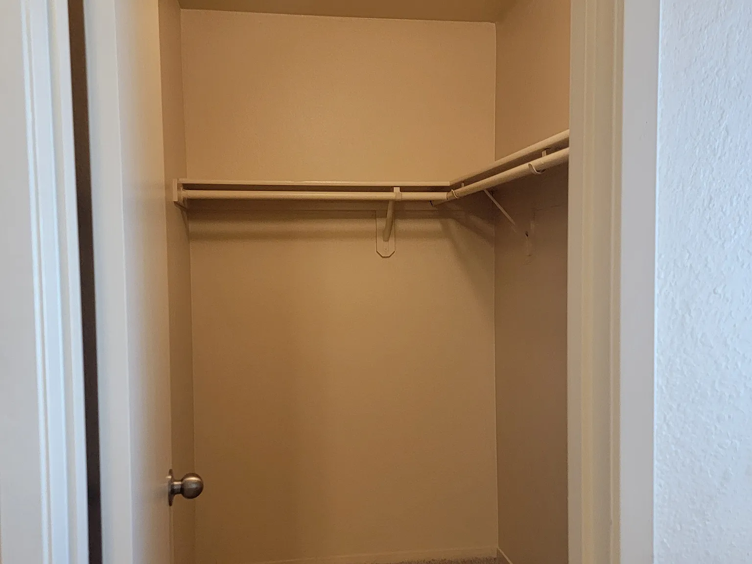 2 bed, 900 sqft, $1,550 — Photo 4