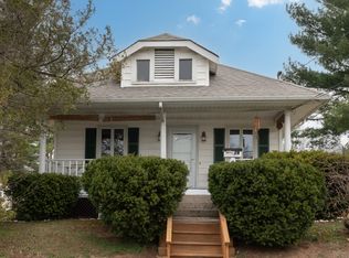 495 Woodin St, Hamden, CT 06514