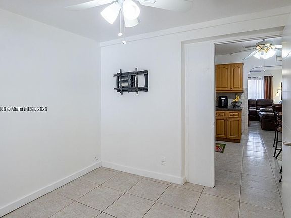 5th image of 307 N 28th Ave