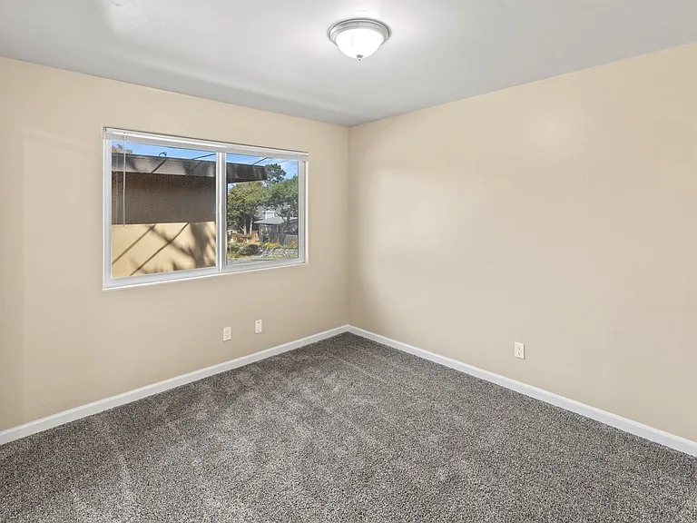 The Garden Apartments — Photo 10