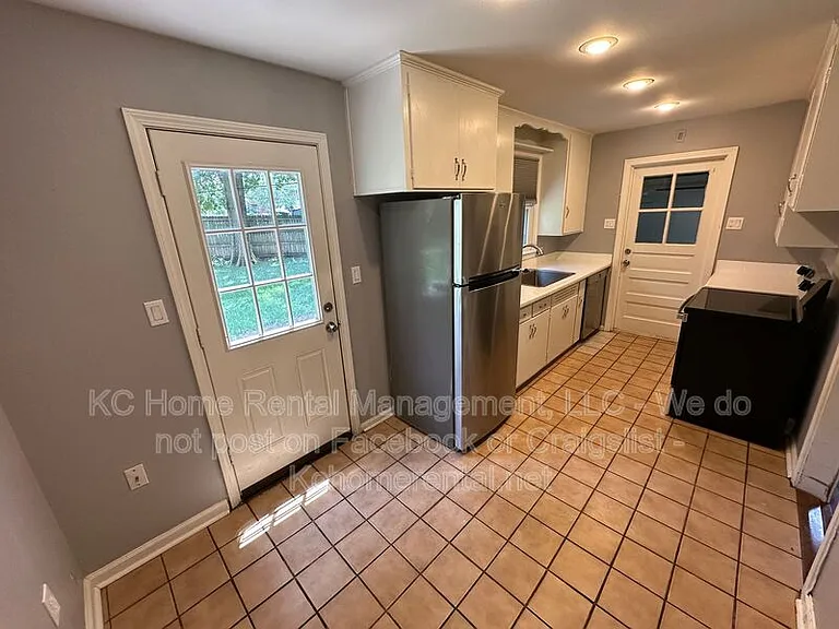 8419 Pennsylvania Ave — Photo 7