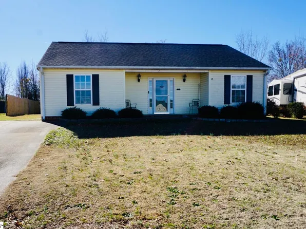 113 Flint Ln, Greer, SC 29651