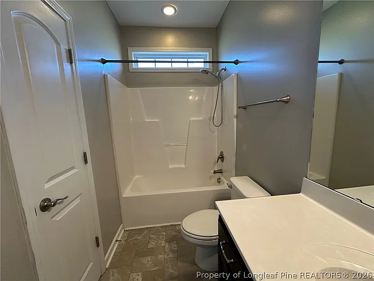 498 New Castle Ln — Photo 17