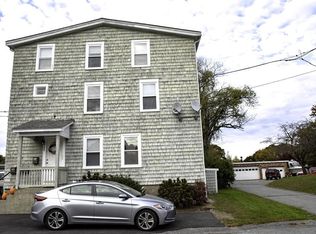 392 Hooper St, Tiverton, RI 02878