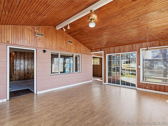 4th image of 32262 E 720th Rd