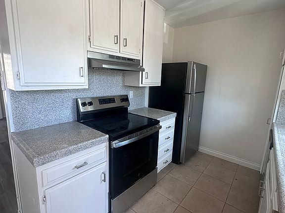 3rd image of 4160 Illinois St APT 1