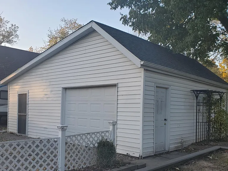 101 N 9th St — Photo 16