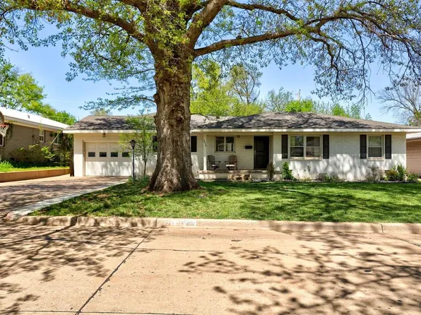 2210 W Arrowhead Dr, Stillwater, OK 74074