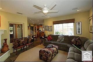 3rd image of 1 Highfield Gln