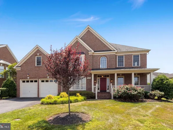 8409 Link Hills Loop, Gainesville, VA 20155