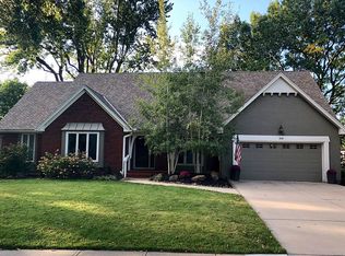 6101 W 90th Ter, Overland Park, KS 66207