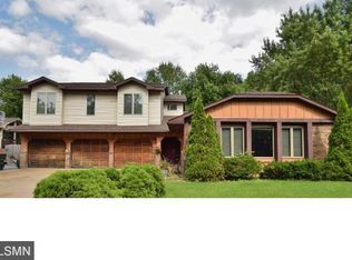 8471 Fairchild Ave, Mounds View, MN 55112