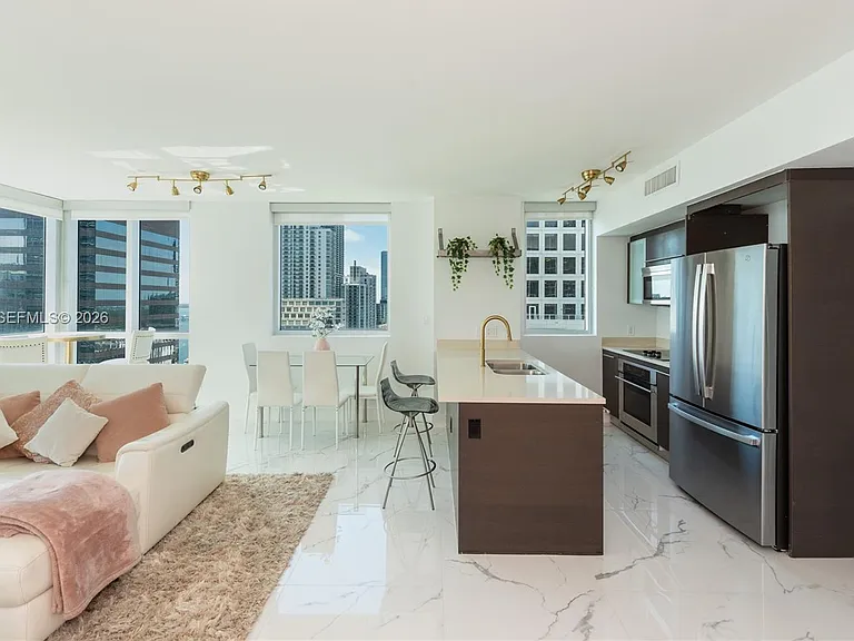 500 Brickell Ave #3802 — Photo 9