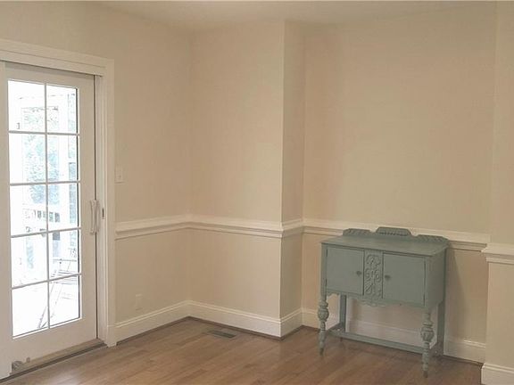 4th image of 7603 Bryn Mawr Rd