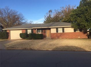 1013 E Huber Ave, Weatherford, OK 73096