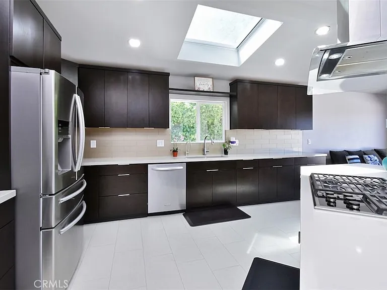 4347 Coronet Dr — Photo 6