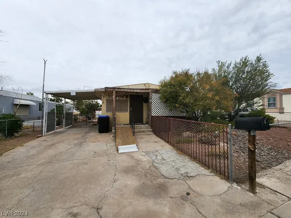 210 Mohawk Dr, Henderson, NV 89015