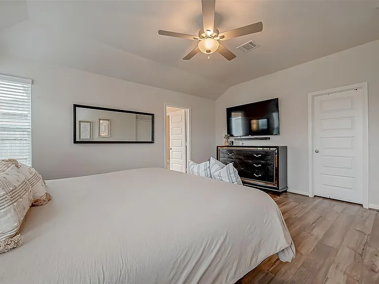 2114 Cherryvale Dr — Photo 21