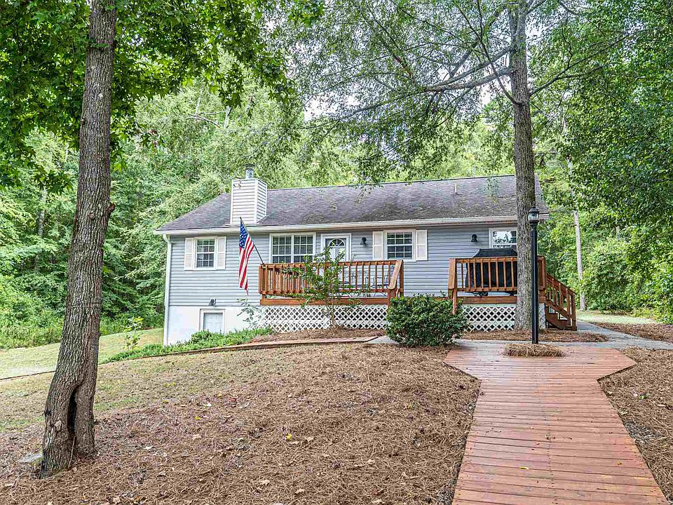 1st image of 2628 Lake Crest Dr