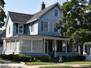 145 Chestnut St, Red Bank, NJ 07701