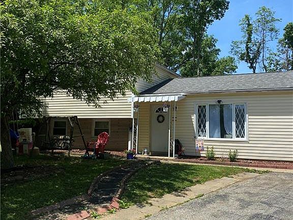 2nd image of 3822 W Parkview Ct